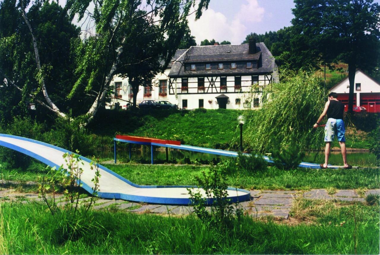 Hotel Gasthof Zum Walfisch Klingenthal Exterior photo
